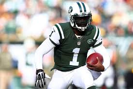 Michael Vick first QB to rush for 6000 yards