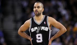 Tony Parker with problems in the game