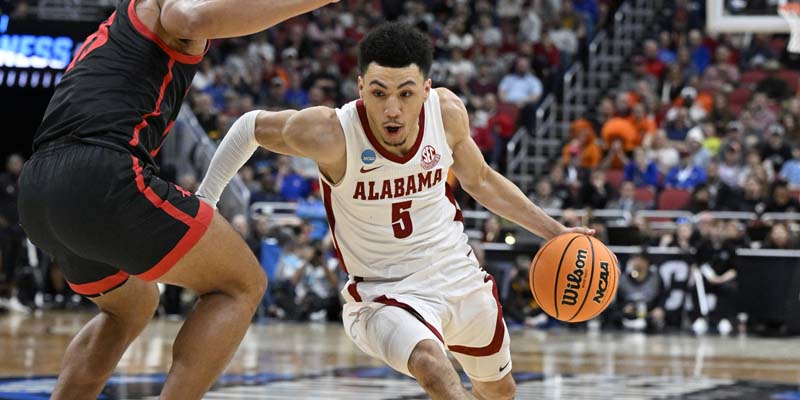 Jahvon Quinerly Chooses Memphis as His New Basketball Destination: Alabama's Phenomenal Sixth Man Shocker