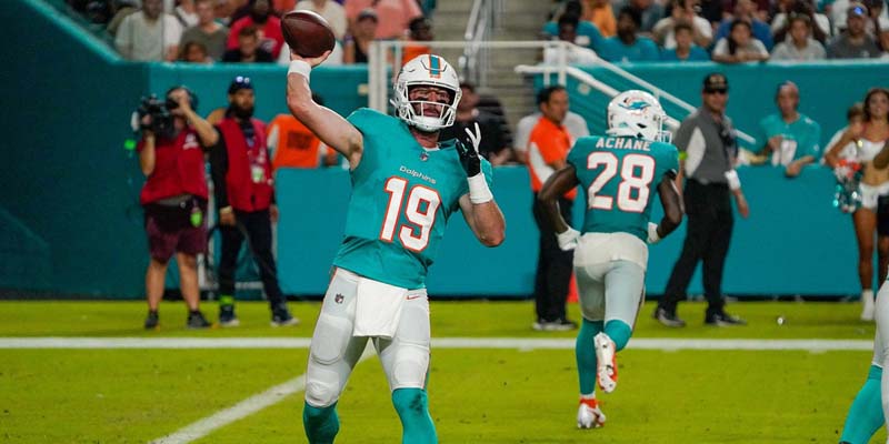 Miami Dolphins vs Houston Texans 8-19