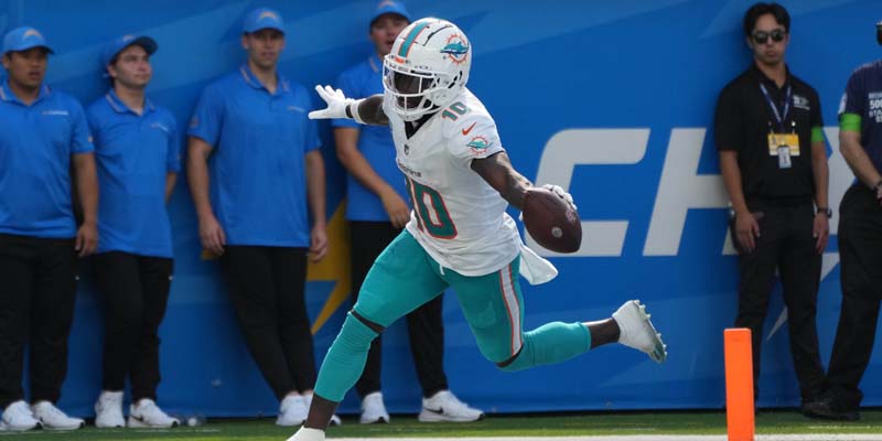 Miami Dolphins vs New England Patriots 9-17-2023