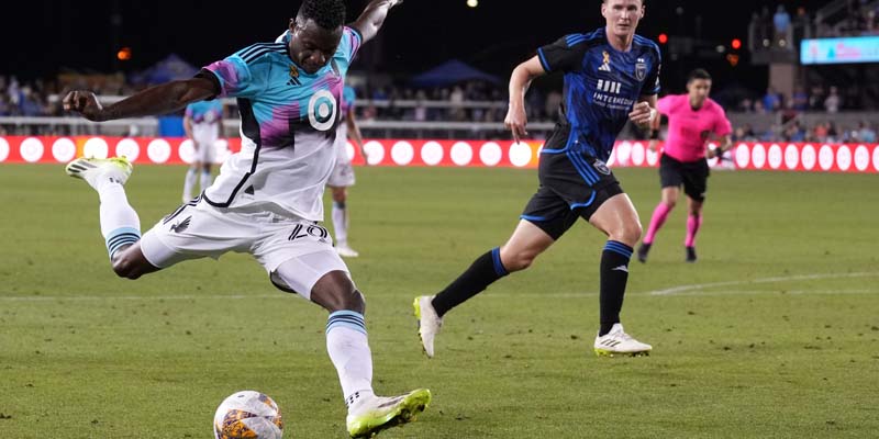 Minnesota United FC vs New England Revolution 9-9-213